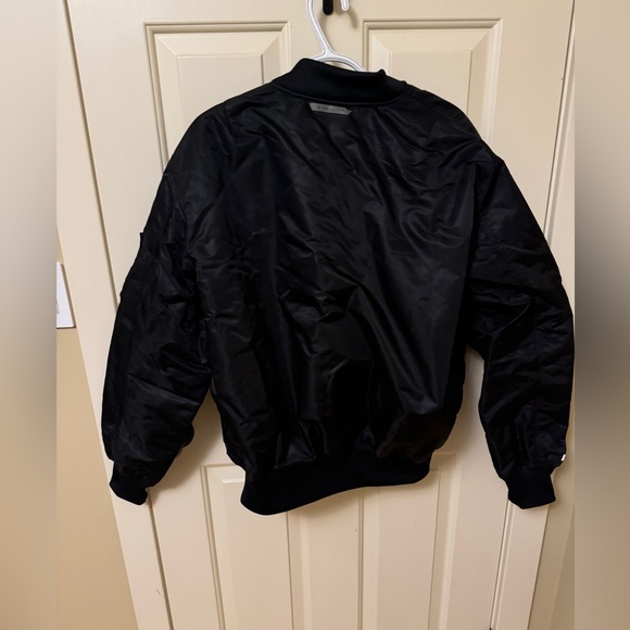 Black Bomber Jacket size L NWT - Picture 8 of 8